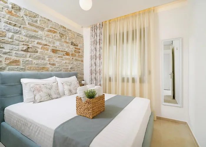 Marion * Chrysi Ammoudia