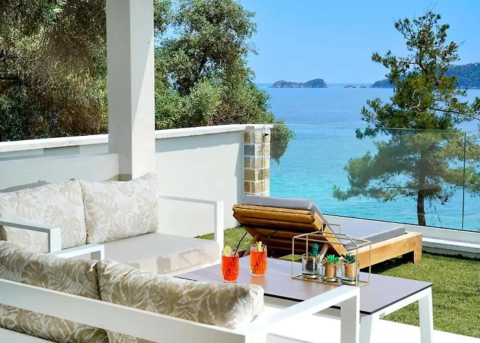 Marion * Chrysi Ammoudia